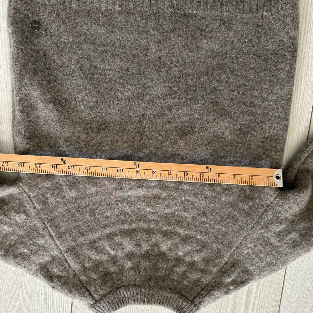 Cozy Gray Women's Sweater royal Robbins size Small 100% wool Sku001 - Picture 9 of 11